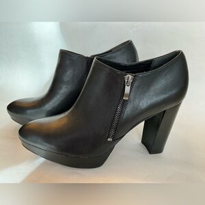 Franco Sarto Sheila Black Leather Ankle Boot Inside Zip Platform Womans Size 9